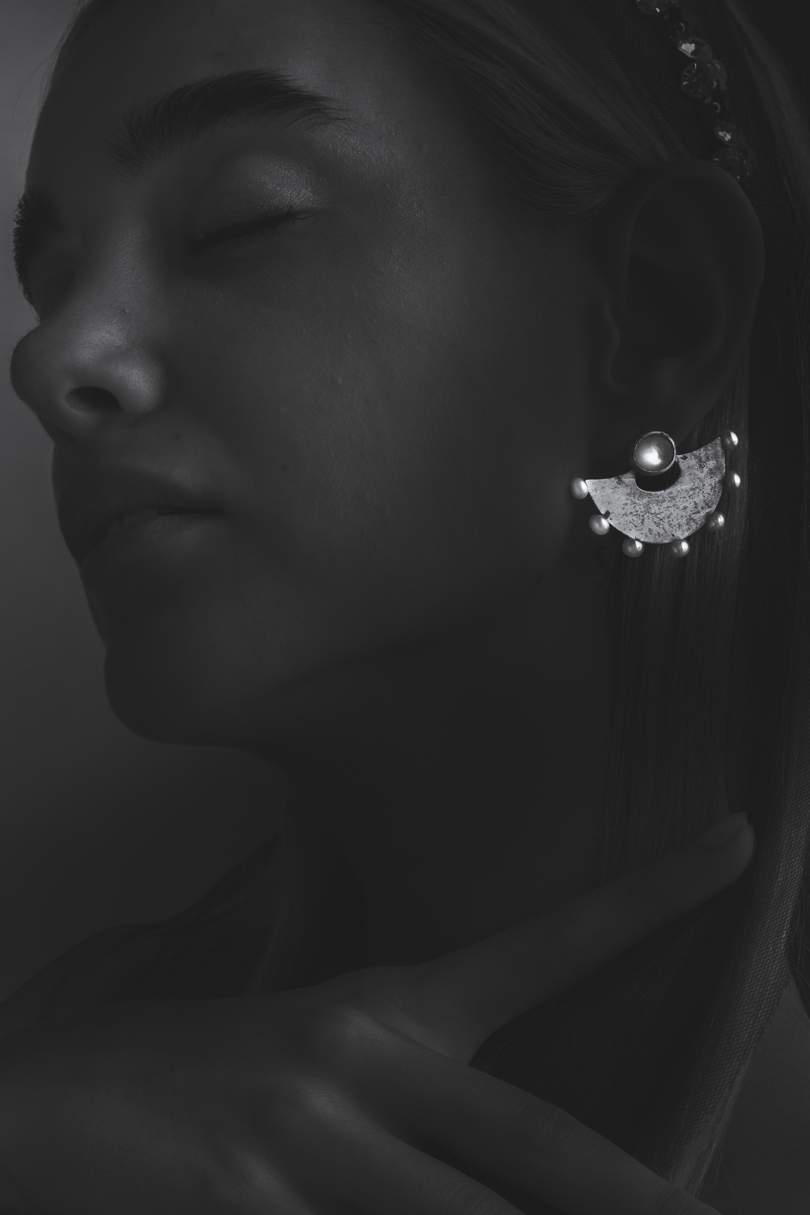 Silora silver — Jewelry Editorial project frame