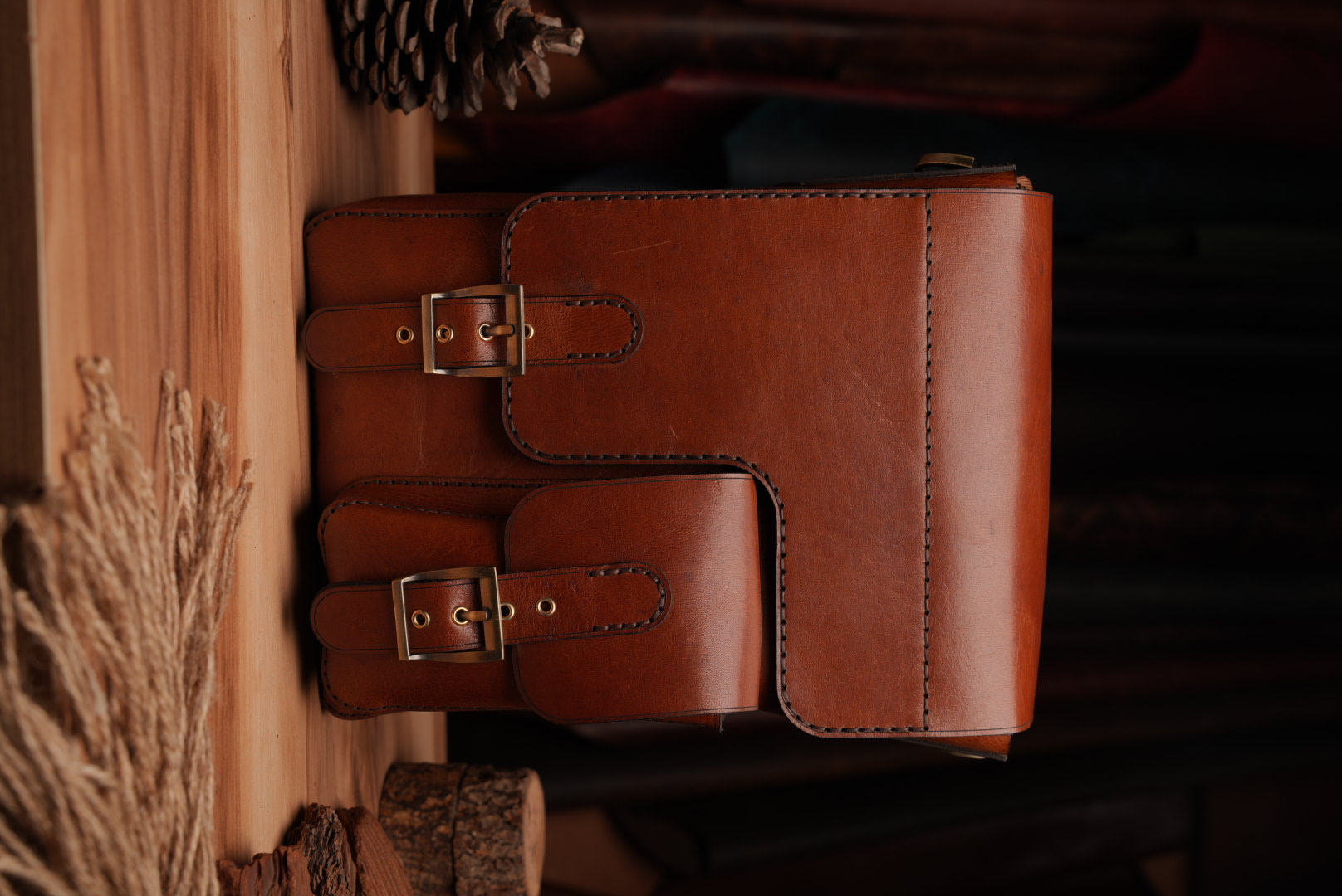 Alloro leather— Leather Collection project frame