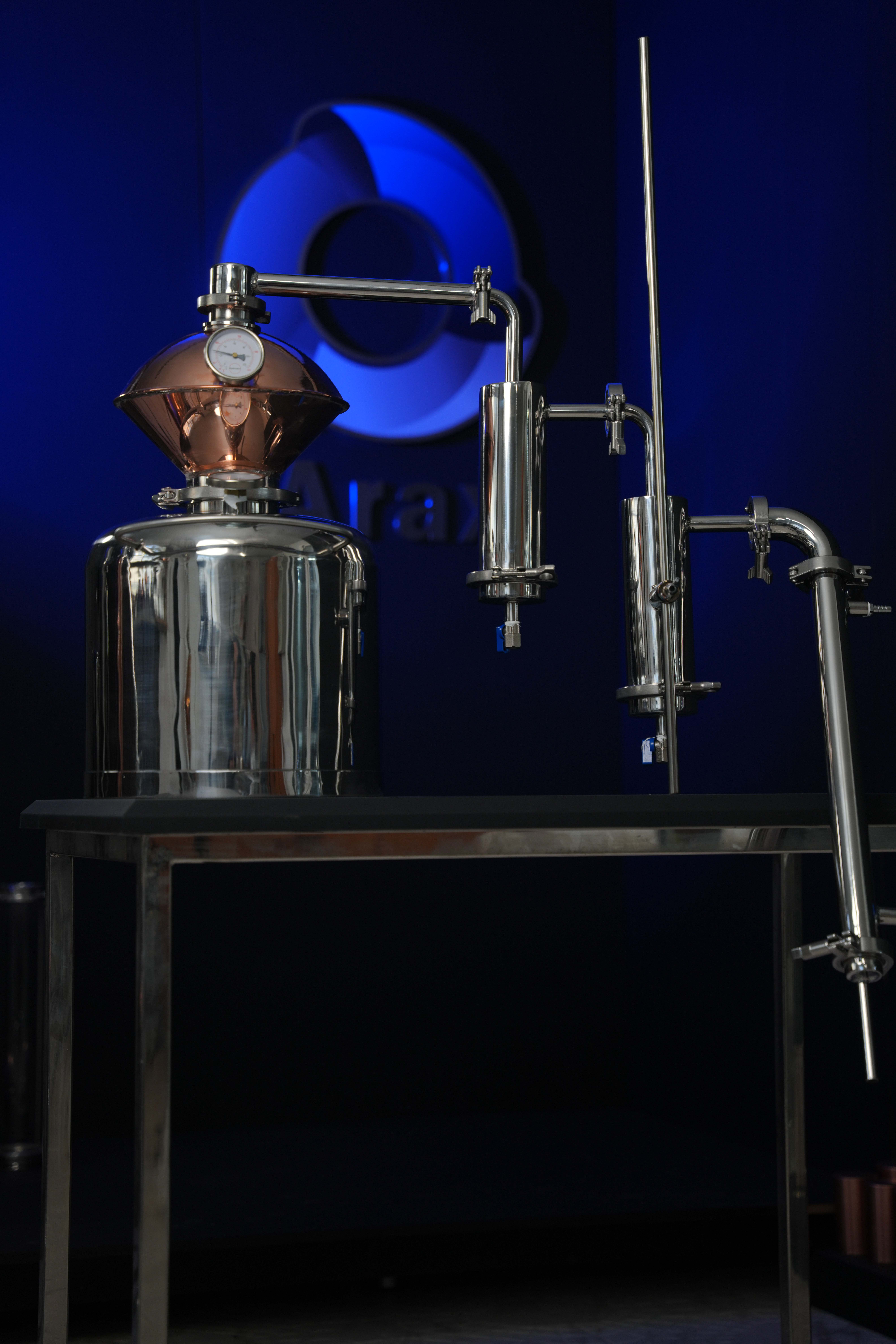 Arax Industrial — Distillation Machinery project frame